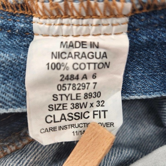 Saddlebred Mens Jeans 38x32 Blue Classic Straight Fit Distressed Denim Jeans - Picture 4 of 8